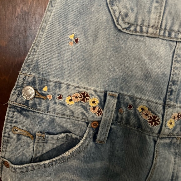 Lucky Brand Floral Embroidered Paula Boyfriend Overalls XS - Picture 4 of 7
